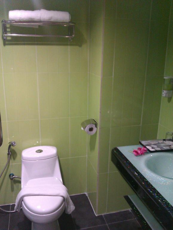 Nouvelle Hotel Johor Kulai Rum bild